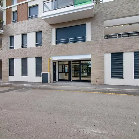 Nice Studio Close To Monaco * 博索莱伊