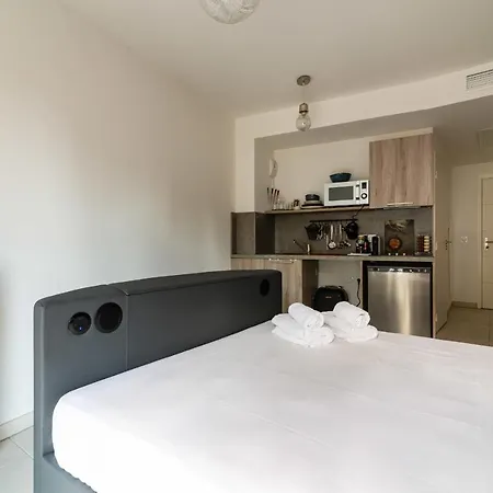 Nice Studio Close To Monaco *